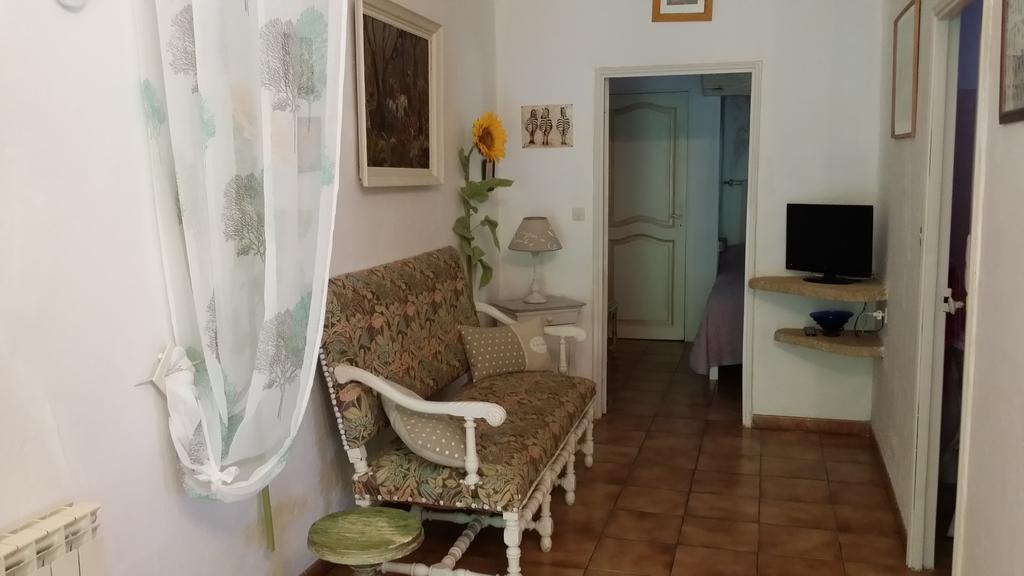 Mas De L Ancienne Magnanerie Villa Mallemort Exterior photo